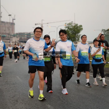 Runner Photo 3436492