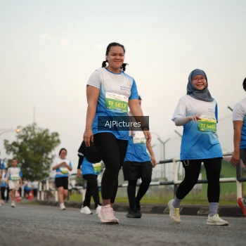 Runner Photo 3436540