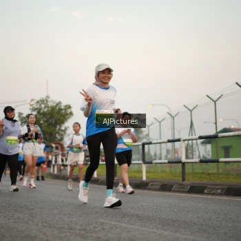 Runner Photo 3436545