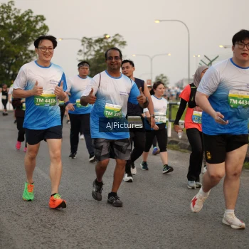 Runner Photo 3436620