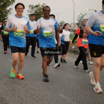 Runner Photo 3436625