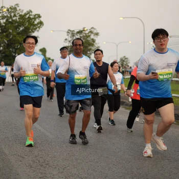 Runner Photo 3436626