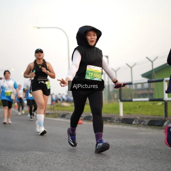 Runner Photo 3436851