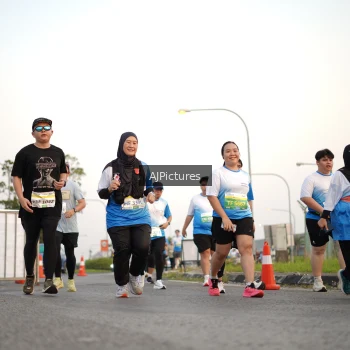 Runner Photo 3436871