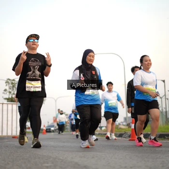 Runner Photo 3436879