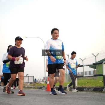 Runner Photo 3436898