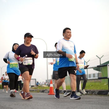 Runner Photo 3436900