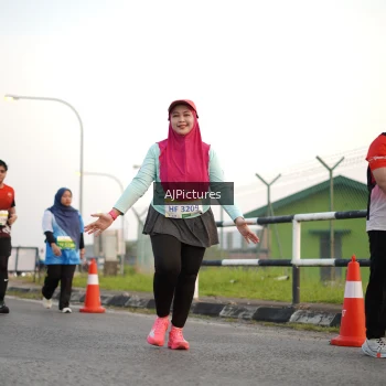 Runner Photo 3436903