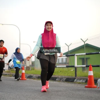 Runner Photo 3436907