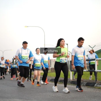 Runner Photo 3436916