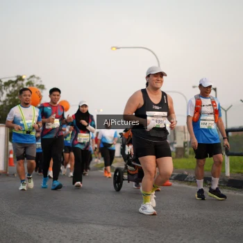Runner Photo 3436930
