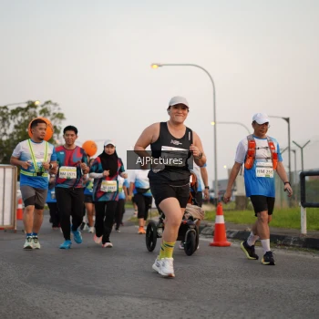 Runner Photo 3436931