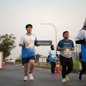 Runner Photo 3436937