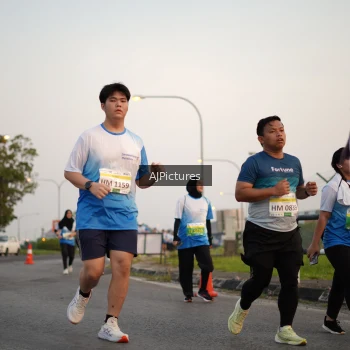 Runner Photo 3436938