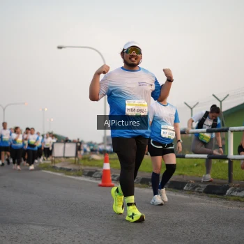 Runner Photo 3436939
