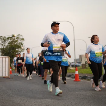 Runner Photo 3436945