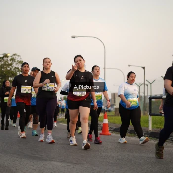 Runner Photo 3436946