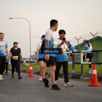 Runner Photo 3436947