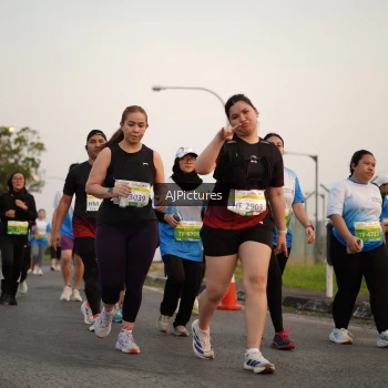 Runner Photo 3436951