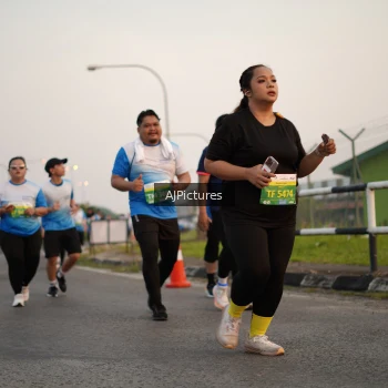 Runner Photo 3436965