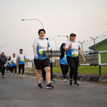Runner Photo 3436972