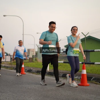 Runner Photo 3436973