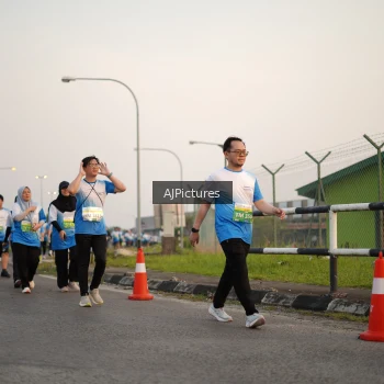 Runner Photo 3436974