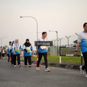 Runner Photo 3436975