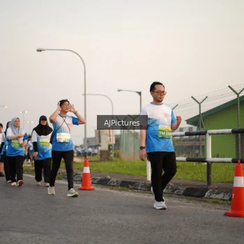 Runner Photo 3436986