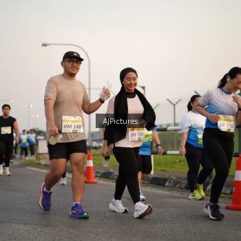 Runner Photo 3436990
