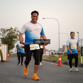 Runner Photo 3436994