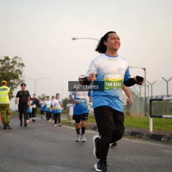 Runner Photo 3436997