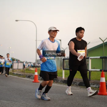 Runner Photo 3436999