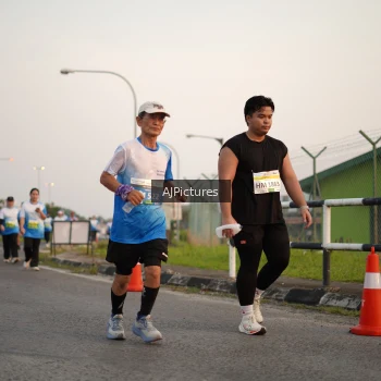 Runner Photo 3437000