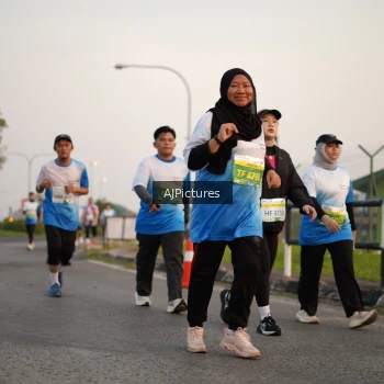 Runner Photo 3437002