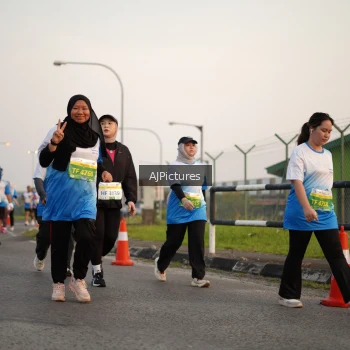 Runner Photo 3437003