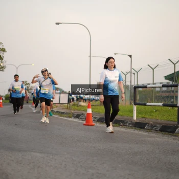 Runner Photo 3437008