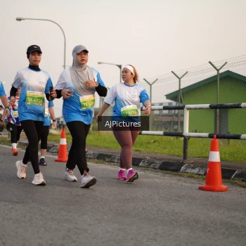 Runner Photo 3437009