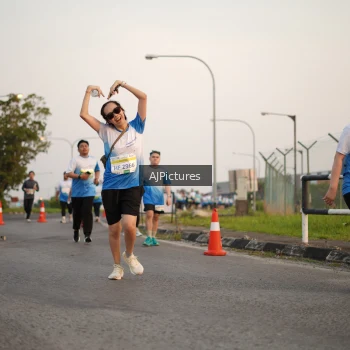 Runner Photo 3437010