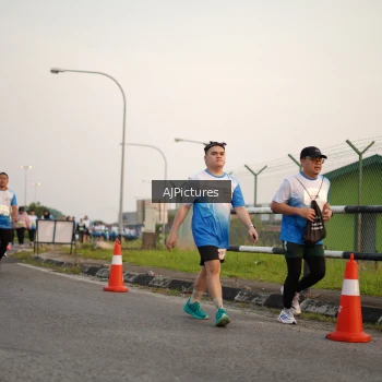 Runner Photo 3437016