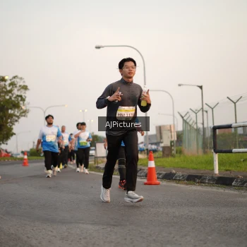Runner Photo 3437020