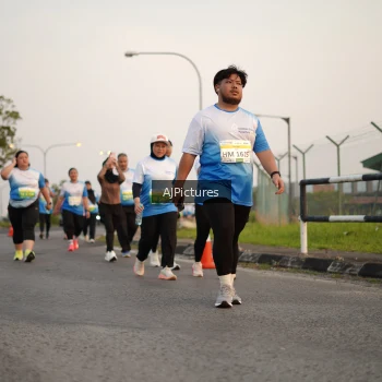 Runner Photo 3437021