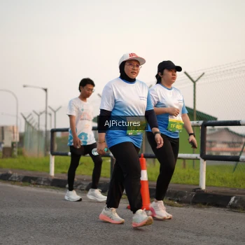 Runner Photo 3437023