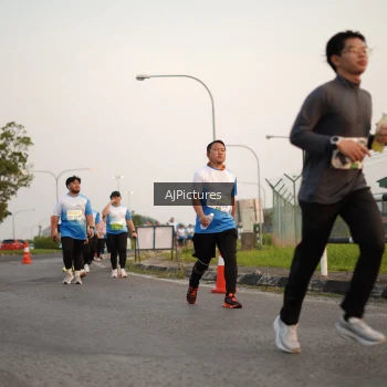 Runner Photo 3437024