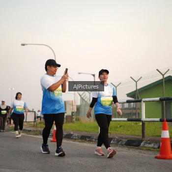 Runner Photo 3437029