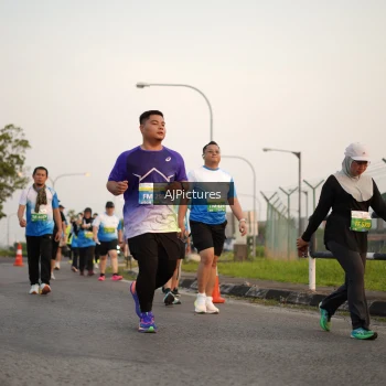 Runner Photo 3437036