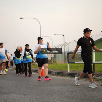Runner Photo 3437041