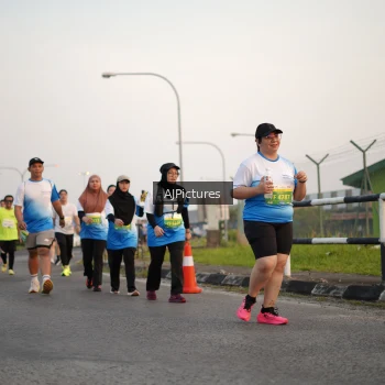 Runner Photo 3437044