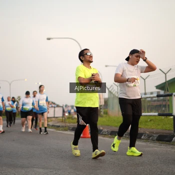 Runner Photo 3437055