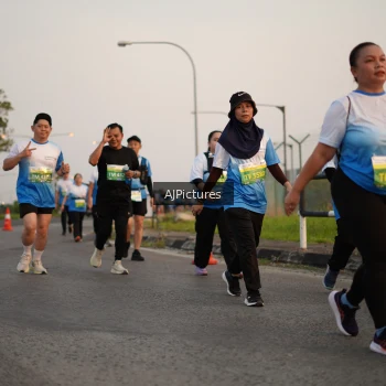 Runner Photo 3437060